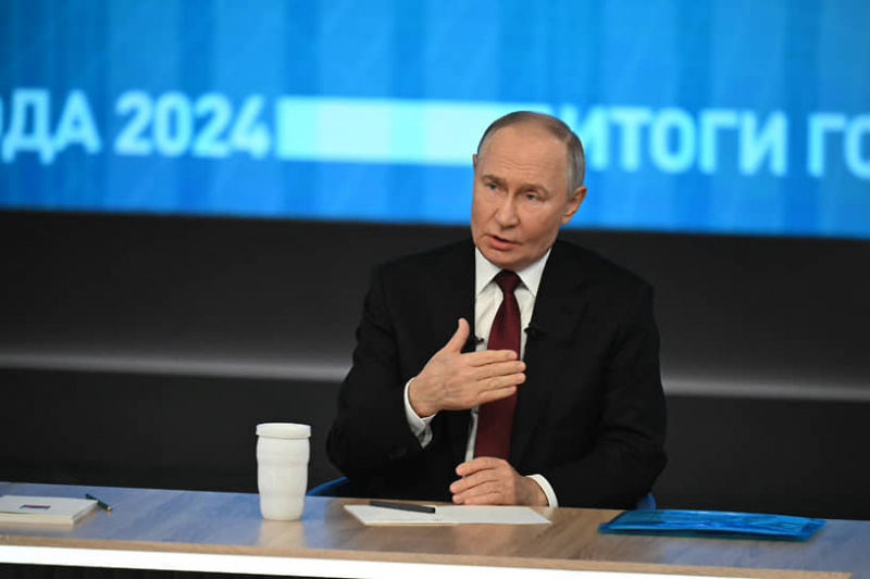 Путин предложил Западу технологическую дуэль с «Орешником» в Киеве