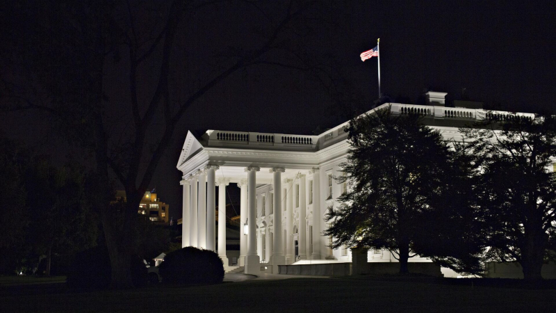 В Белом доме прокомментировали призыв Трампа к Зеленскому