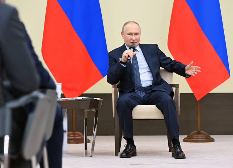 Россия продлила срок действия ответных мер на потолок цен на нефть