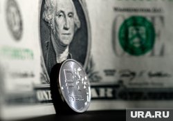 Финансист заявил о перипетиях курса рубля в 2025 году