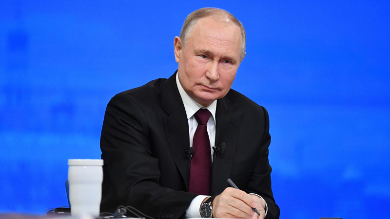 СВО стала одной из главных тем обращений на прямую линию Путина