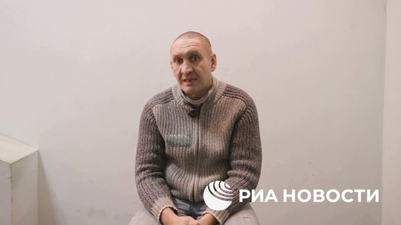 Командир взвода ВСУ избивал подчиненных и вымогал деньги, пишут СМИ