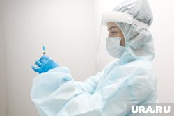 Число свердловчан, попавших в больницы с коронавирусом, резко выросло