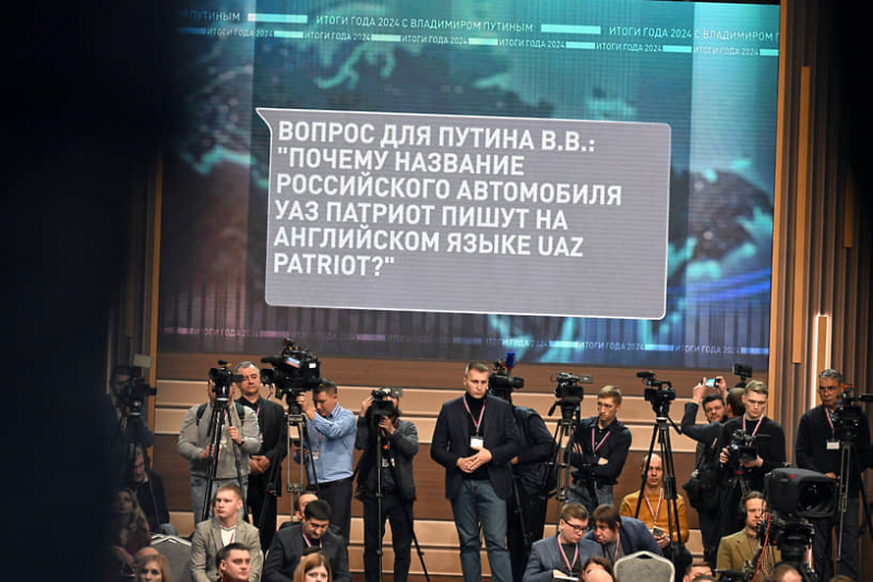 Путин поручил разобраться с долгими выплатами семьям попавших в плен бойцов