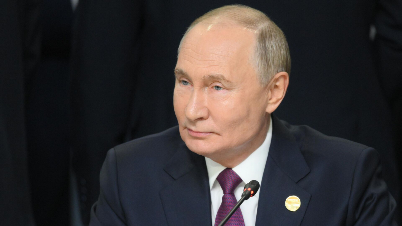 При утрате суверенитета теряется государственность, рассказал Путин