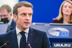 TD: новый французский премьер угрозами заставил Макрона назначить его премьером