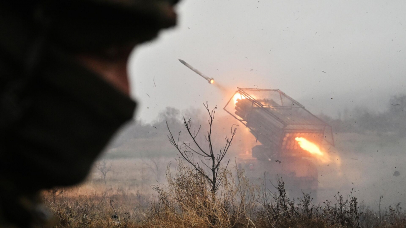 Ми-28НМ уничтожил опорный пункт ВСУ в курском приграничье